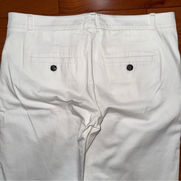 Banana Republic Women's Ivory Avalon Shorts (Size: 4) - Picture 7 of 11